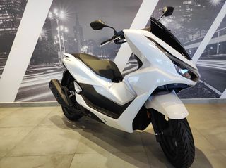 Honda PCX 125 2025 ΆΤΟΚΑ