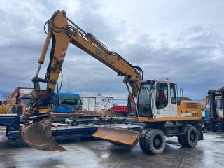 Εκσκαφέας Με Λάστιχα Liebherr 2010 A924C