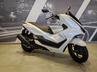 Honda PCX 125 2025 DX ΑΤΟΚΑ