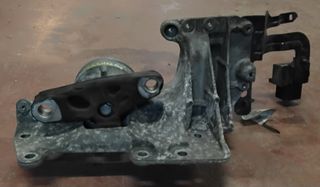 ΠΕΤΡΟΠΟΥΛΟΣ ΒΑΣΗ ΣΑΣΜΑΝ NISSAN QASHQAI 2007-  11220-JD700