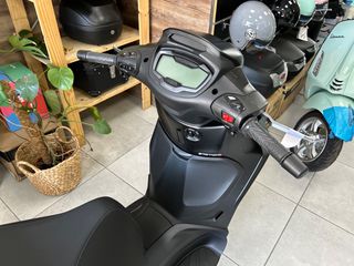 Piaggio Beverly 310 2026 PIAGGIO BEVERLY S 310 Ε5+ 2026 NERO METEORA/ΜΑΥΡΟ-thumb-3