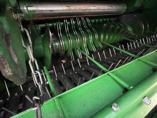 Πρέσες John Deere 2013 990P-thumb-9