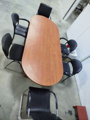 ΠΩΛΕΙΤΑΙ ΤΡΑΠΕΖΙ ΣΥΝΕΔΡΙΑΣΕΩΝ ΔΙΑΣΤΑΣΕΩΝ 2,45 Χ1,00 ΑΠΟ ΚΑΣΤΑΝΙΑ ΜΕ ΕΞΙ ΚΑΡΕΚΛΕΣ ΣΥΝΕΔΡΩΝ. ΟΙ ΔΥΟ ΑΠΟ ΑΥΤΕΣ ΕΙΝΑΙ ΔΙΕΥΘΥΝΤΙΚΕΣ, ΚΑΙΝΟΥΡΓΙΕΣ, ΑΧΡΗΣΗΜΟΠΟΙΗΤΕΣ ΚΑΙ ΟΙ ΑΛΛΕΣ ΤΕΣΣΕΡΙΣ ΚΑΡΕΚΛΕΣ