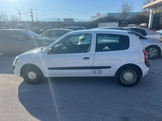 Renault Clio 2006-thumb-1