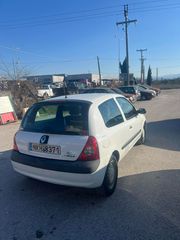 Renault Clio 2006-thumb-2