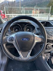 Ford Fiesta 2016-thumb-12
