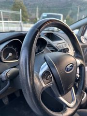 Ford Fiesta 2016-thumb-13