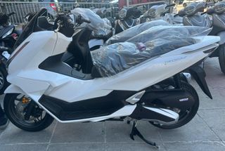 Honda PCX 125 2025 Ετοιμοπαράδοτο με δισκόφρενο πίσω