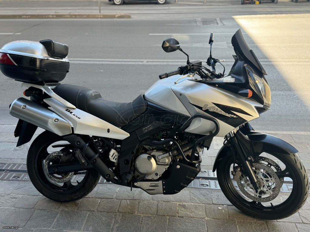 Suzuki V-Strom 650 2005