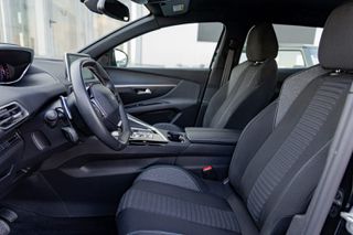 Peugeot 3008 2023 1.2 PureTech 130 Active Pack Auto-thumb-5