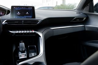 Peugeot 3008 2023 1.2 PureTech 130 Active Pack Auto-thumb-13