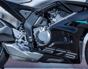 CFmoto 675 SR-R 2026-thumb-4