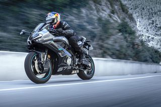 CFmoto 675 SR-R 2026-thumb-5