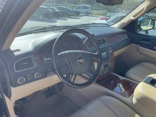 Chevrolet Avalanche 2008 LTZ, 6.0, 340HP!-thumb-7