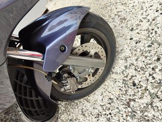 Kymco Grand Dink 300 2015-thumb-10