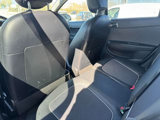 Hyundai i 20 2015 1.2 CLASSIC-thumb-2