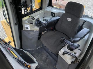 Μπουλντόζες CAT 2012 D6T XL / ΓΙΑ ΕΙΣΑΓΩΓΗ 2-thumb-7