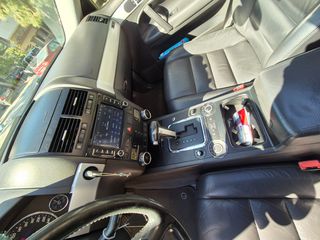 Volkswagen Touareg 2004-thumb-11