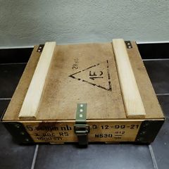 στρατιώτικο ξύλινο κουτί πυρομαχικών
