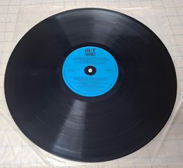28 Hot Hits - Out Now!   2XLP-thumb-4