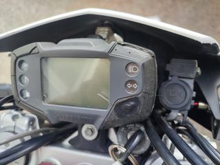 Husqvarna TE 630 2011 630 E-thumb-21