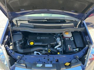 Opel Zafira 2014-thumb-13