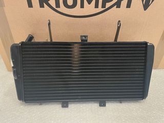 Triumph radiator SPRINT ST 955i ψυγείο νερού T2100556