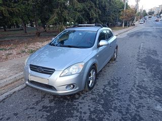 Kia Ceed / cee'd 2011