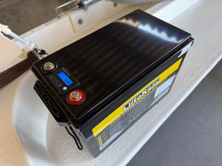 ΜΠΑΤΑΡΙΑ ΛΙΘΙΟΥ LIFEPO4 12V /200AH /16,9KG-thumb-1
