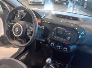 Renault Twingo 2016 1.0 SCe Experience-thumb-18