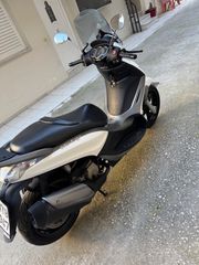 Piaggio Beverly 350 2013-thumb-13