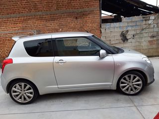 Suzuki Swift 2010 SPORT 1.6 125HP-thumb-2