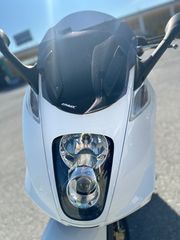 Gilera GP 800 2010-thumb-1