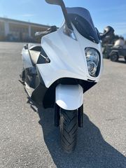 Gilera GP 800 2010-thumb-5
