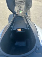 Gilera GP 800 2010-thumb-8