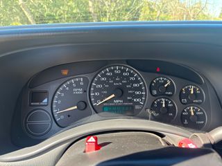 Chevrolet Avalanche 2002-thumb-12
