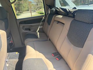 Chevrolet Avalanche 2002-thumb-17