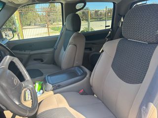Chevrolet Avalanche 2002-thumb-20