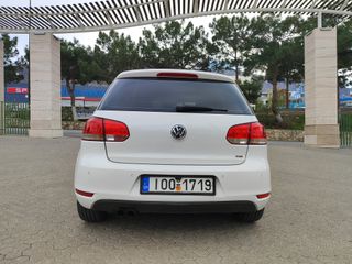 Volkswagen Golf 2010-thumb-5