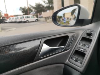 Volkswagen Golf 2010-thumb-12