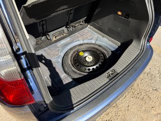 Ford C-Max 2005 GHIA-thumb-12