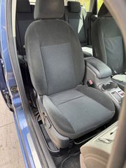 Ford C-Max 2005 GHIA-thumb-18
