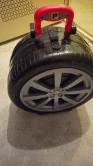 CAR TRACK ΜΕ ΠΑΡΚΙΝΓΚ  ΣΕ ΣΧΗΜΑ ΡΟΔΑΣ