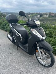 Honda SH 300i 2018 ABS, TOP BOX-thumb-4