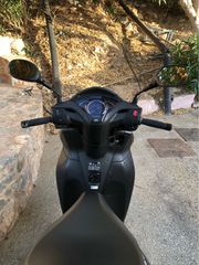 Honda SH 300i 2018 ABS, TOP BOX-thumb-5