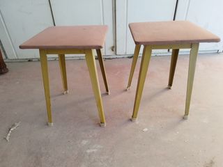 Σετ 2 τραπεζάκια - σκαμπό