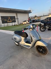 Piaggio Vespa GTS 300 2021 Supertech