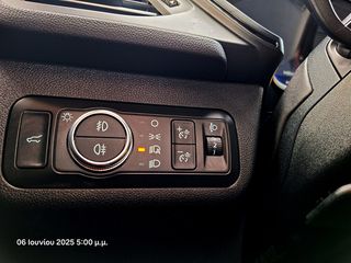 Ford Kuga 2021 ST LINE DIESEL 1.5 TDCi 120HPS AUTOMATO-thumb-47