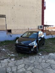 Hyundai i 10 Fifa Cup Edition '15