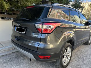 Ford Kuga 2018-thumb-6